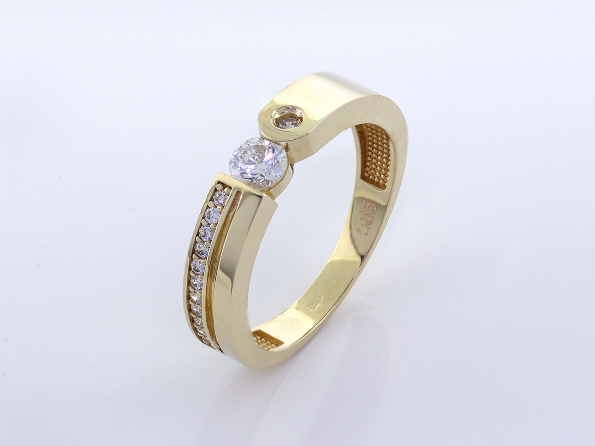 Zlatý prsteň PR21062